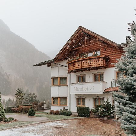 B&B Hotel Mirabel Ortisei Exteriör bild