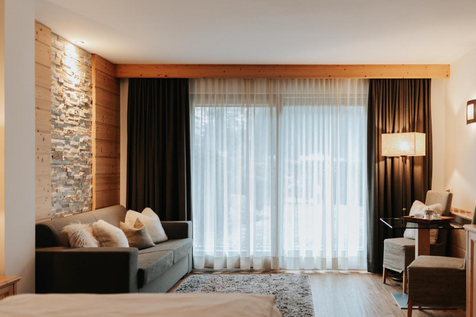 B&B Hotel Mirabel Ortisei Rum bild