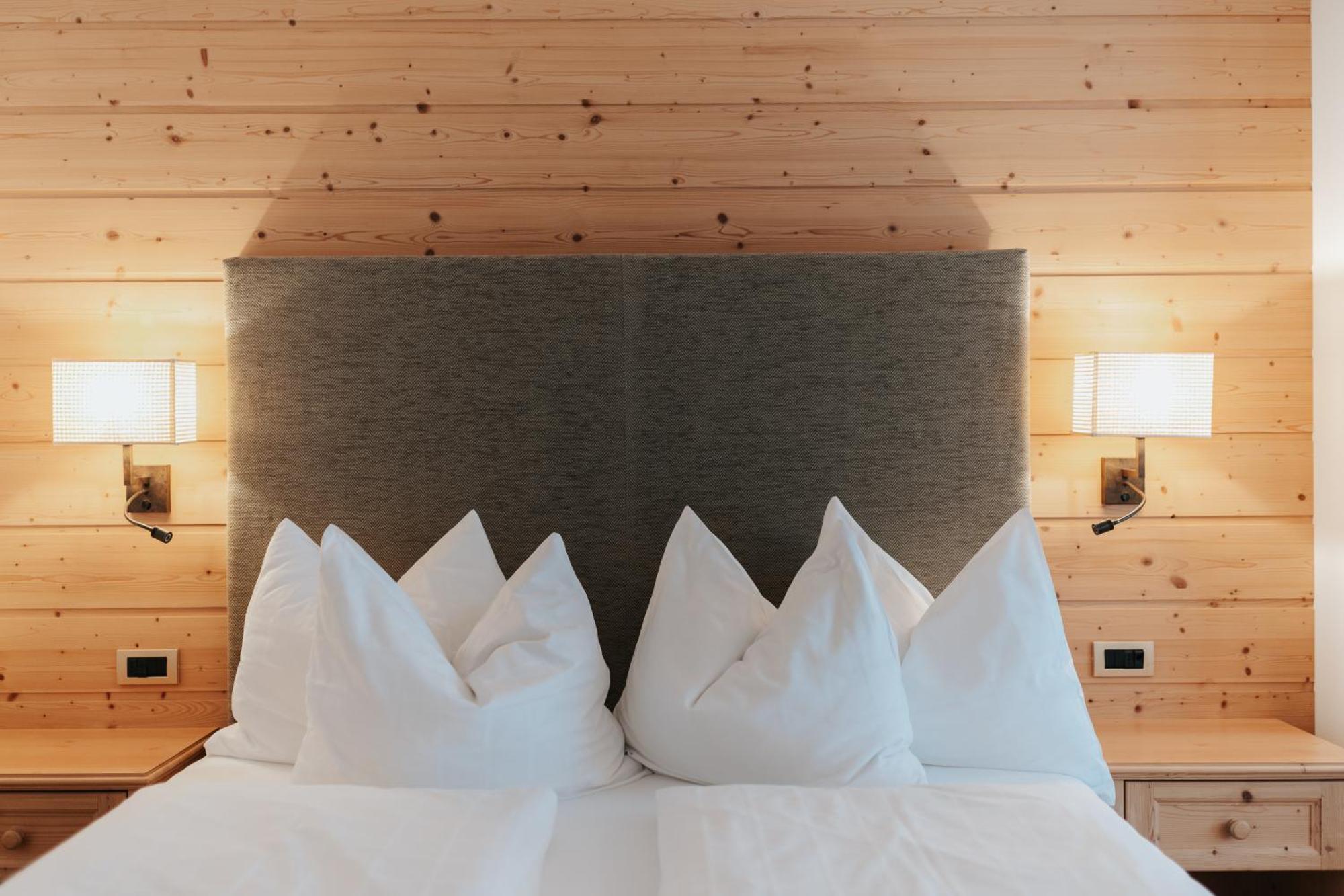 B&B Hotel Mirabel Ortisei Rum bild