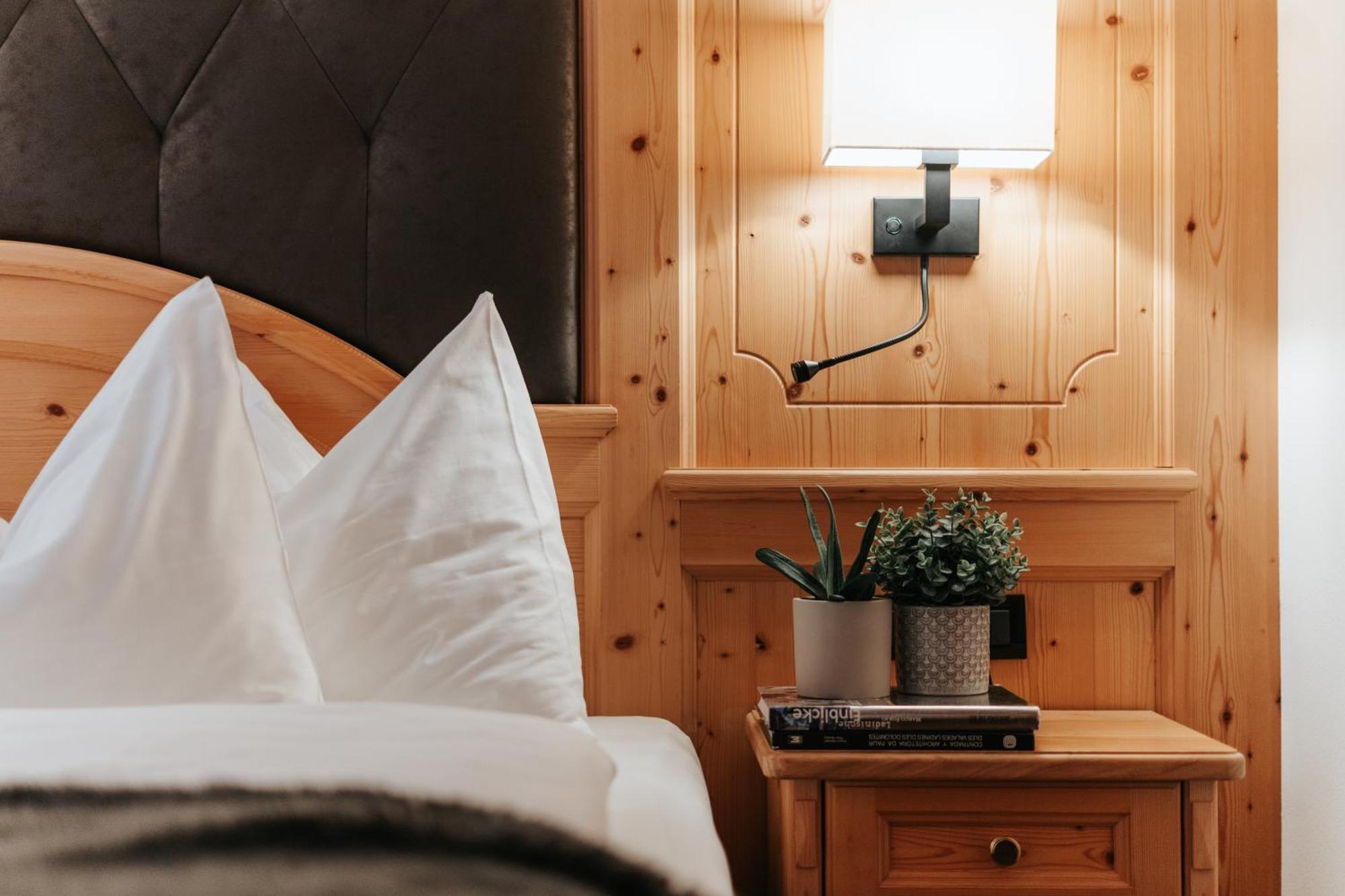 B&B Hotel Mirabel Ortisei Rum bild